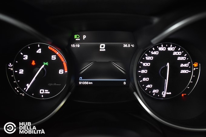 ALFA ROMEO Stelvio 2.2 Turbodiesel 190 CV AT8 RWD Business